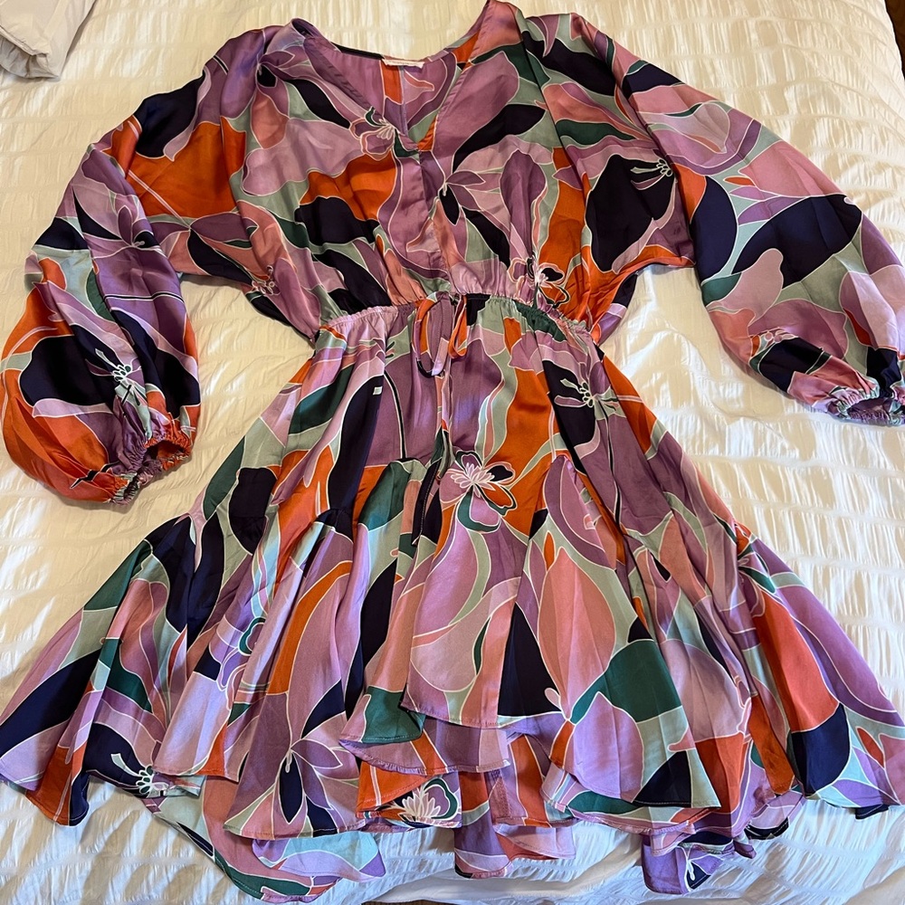 Vestique boutique abstract dress